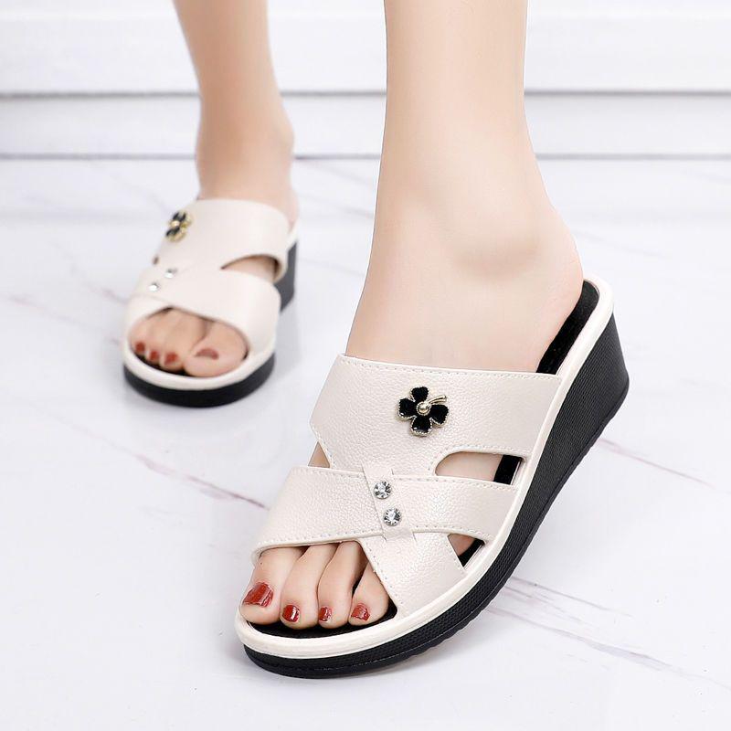 Dámské letní venkovní pantofle na klínku s tlustou podrážkou a protiskluzovou úpravou na pláž a domů