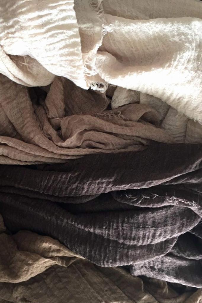 Women' Grey-Beige Scarf 180X85 - Smooth, Light and Elegant Scarf in a Natural Shade