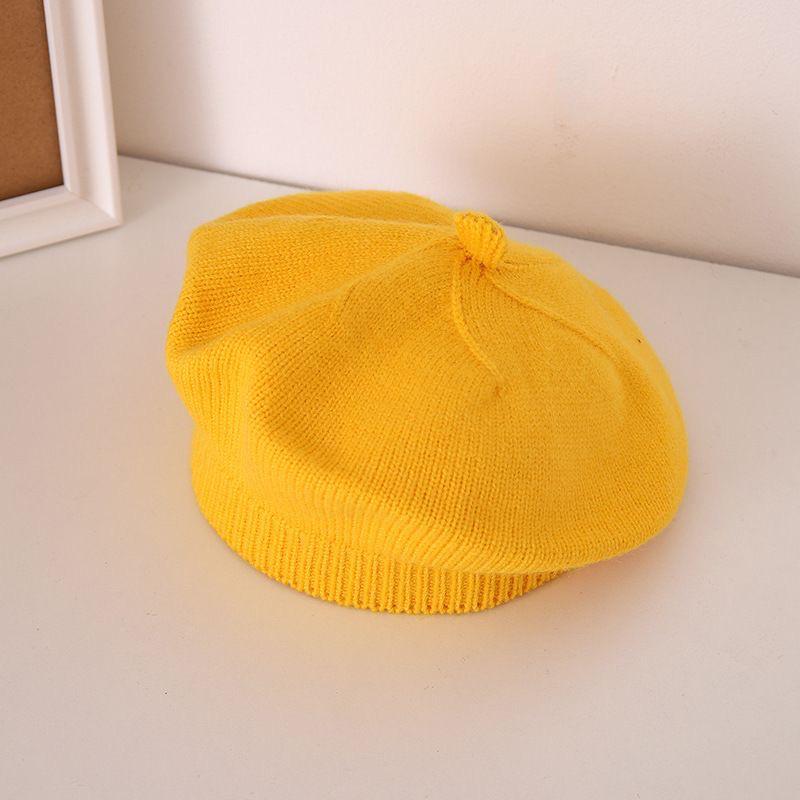 Stylish Unisex Knitted Wool Beret for Children - Cute Candy Color Hat for Autumn and Winter.