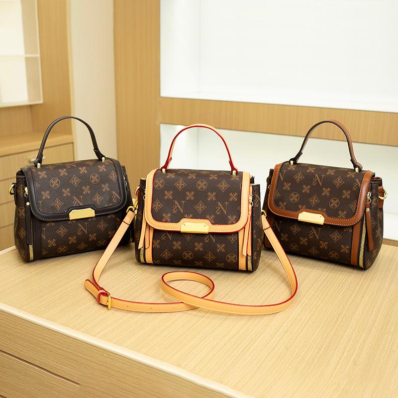 Korean New Light Luxury Textured Bag Fashionable Crossbody Small Square Bag Versatile Women's Leather Pattern One Shoulder Handbag