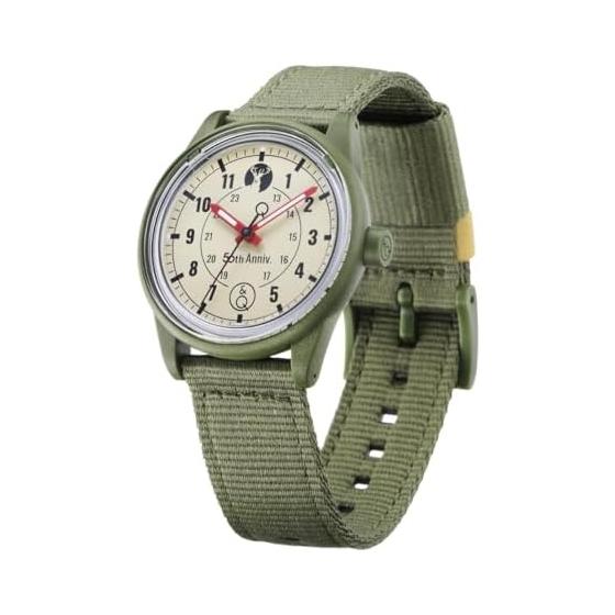 CAPTAIN STAG [Ограниченная серия к 50-летию] Часы-наручные часы Q&Q Smile SolarCAPTAIN STAG 50th Часы Зеленые 36 мм U-1440
