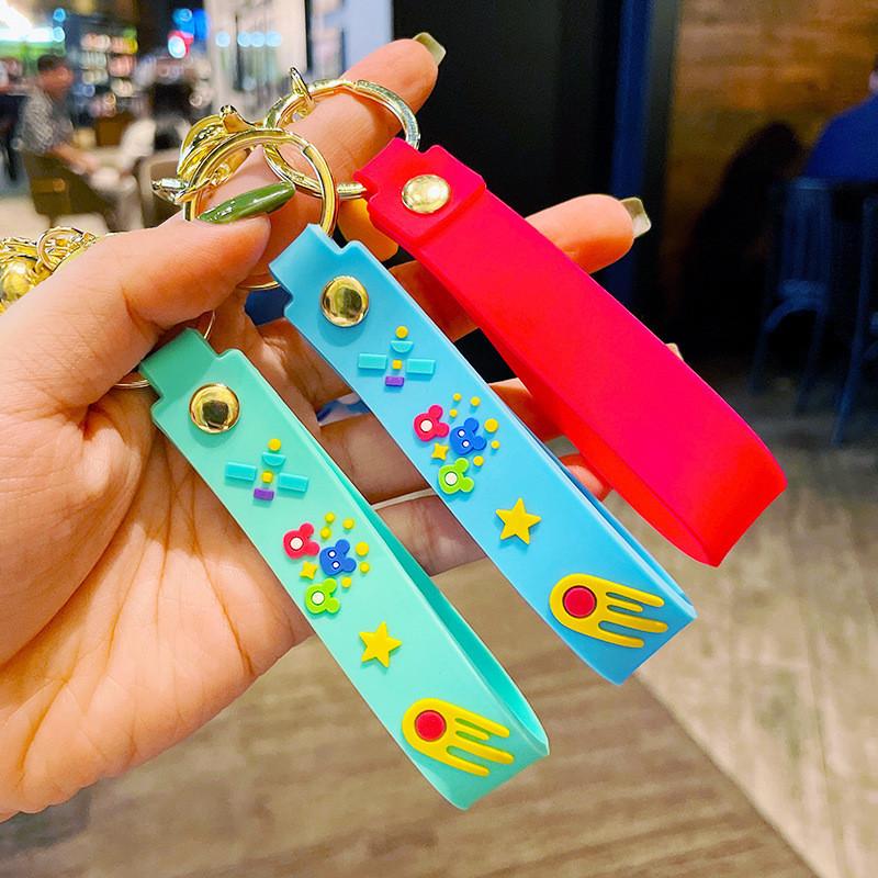 Adorable Creative Colorful Graffiti Bear Keychain Perfect For Couples And Gifts