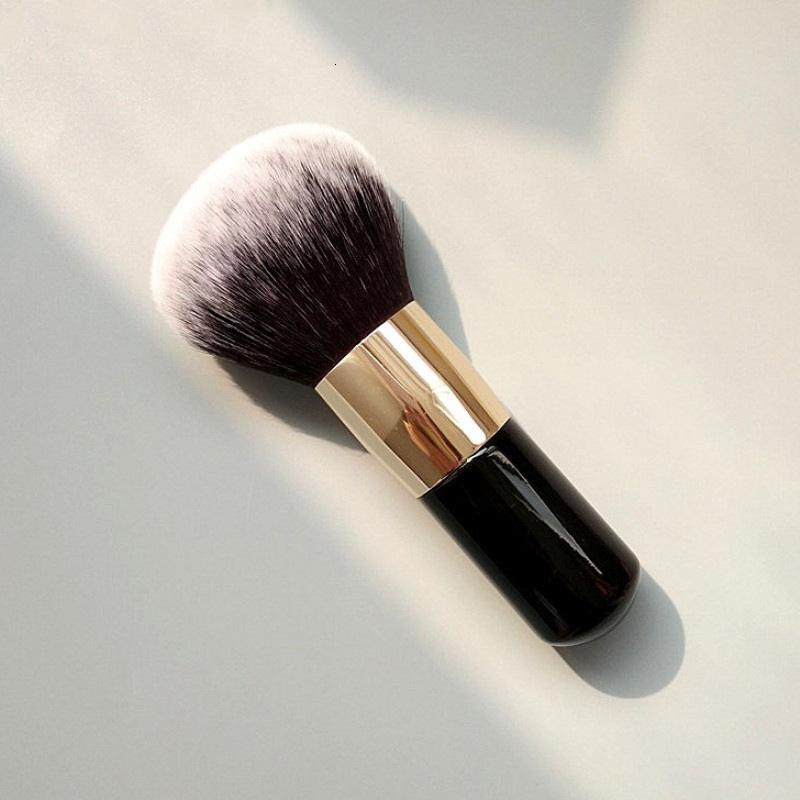 1Pcs Big Size Makeup Brushes Cream Foundation Powder Brush Soft Face Blush Brush Professional Large Cosmetics Make Up Tools