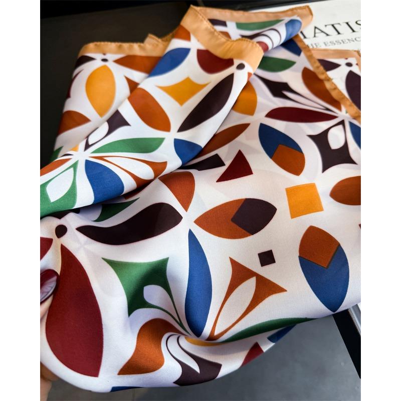 Damen S Geometrisch Bedruckter Seidenähnlicher Quadratischer Schal Für Den Sommer