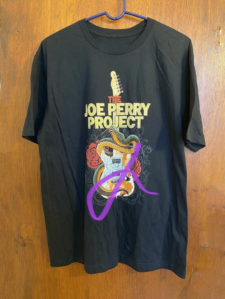 The Joe Perry Project Tour 2025 Collection Vtg T-Shirt MD1195 Unisex T-Shirt XL