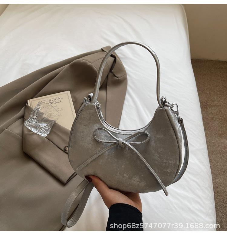 Underarm bag women's 2025 new messenger bag high sense popular casual versatile shoulder bag spring crescent bag