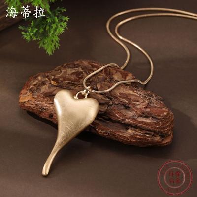 New Brushed Love Snake Bone Chain Long Pendant Women's Simple High-end Heart-shaped Versatile Long Necklace