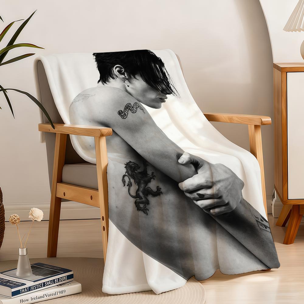 Blanket Throw English Super Y-YUNGBLUDS-ES Cosy Plush Living Room Singer Sofa Couch Childish Birthday Idols Gifts