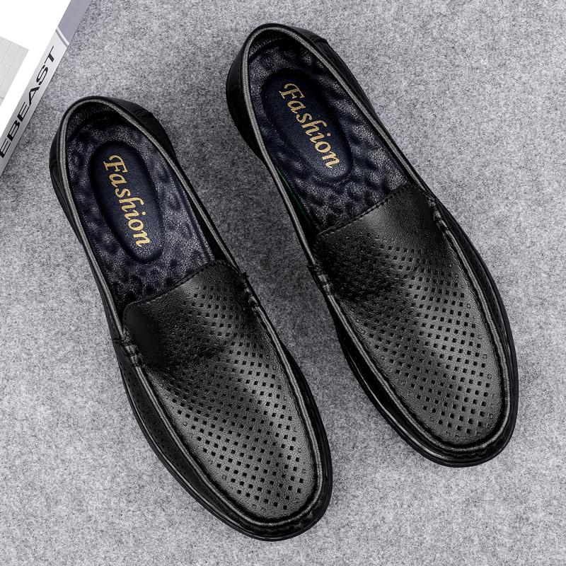 Fashion New Trend Men's Slip On Casual Flats Versatile Male Loafers Breathable Travel Driving Shoes Hollow Out Business Shoes Moccasins