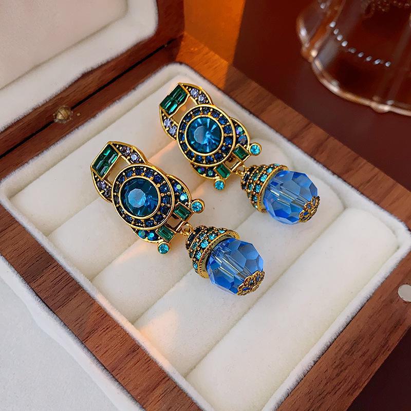 Medieval Retro Palace-Style Luxurious Round Earrings