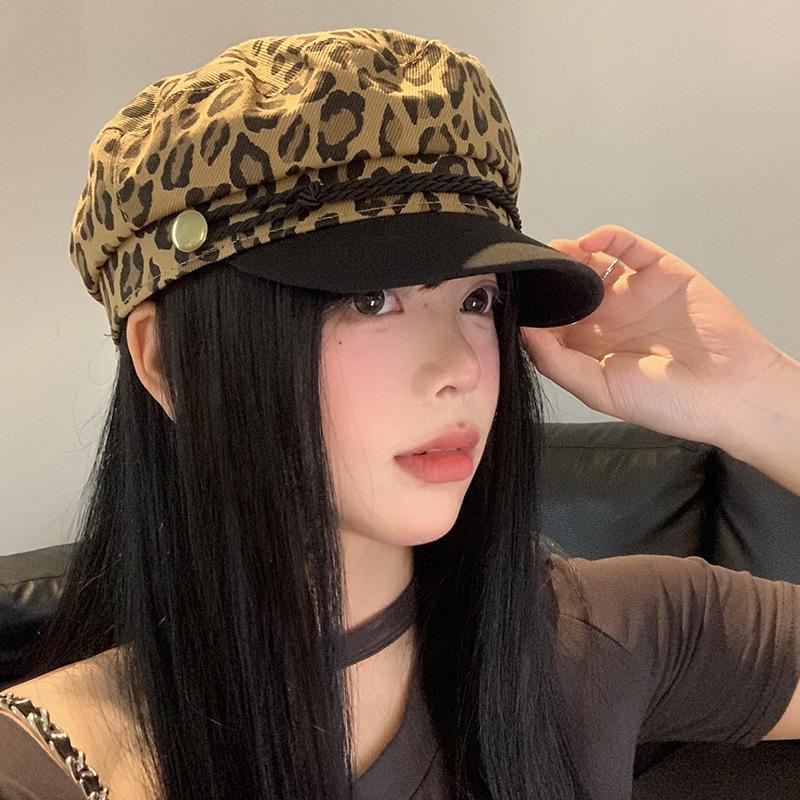 

RICYGVM Leopard Berets For Women Print Octagonal Cap Fashion Vintage Girls Painter Hat Bonnet Retro Sunshade Duck Tongue Caps One Size