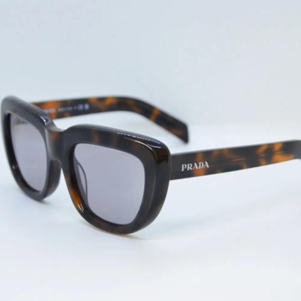 

PRADA SPR D07F 20D50Q, Prada Eyewear Collection Sunglasses PR D07SF