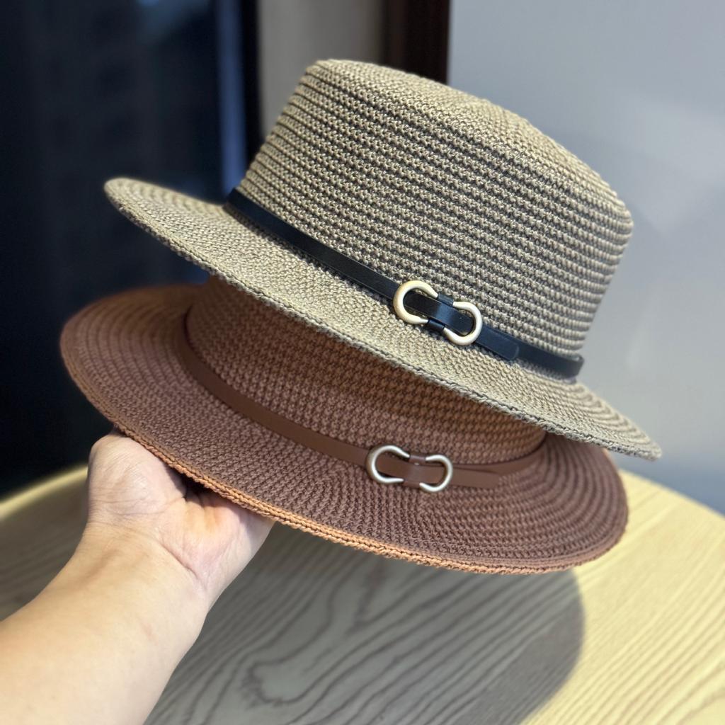 Spring and summer new straw hat women's sun hat fashionable retro French flat top hat outdoor seaside sun hat tide