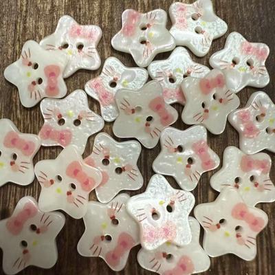 10 Pezzi Bottoni Carini a Forma di Stella per Camicia da Bambino Maglione Copricapo Materiale Decorazione Fai da Te Bottone a 2 Fori Forniture per Cucito Abbigliamento