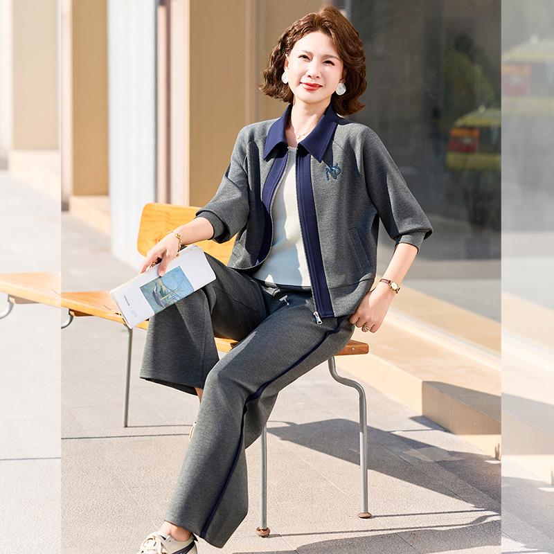 

2026 Spring Autumn Women’s Casual Two-Piece Set for Middle-Aged & Elderly: Stylish Loose Sportswear Jacket 4XL 135–150 jin темно-сірий