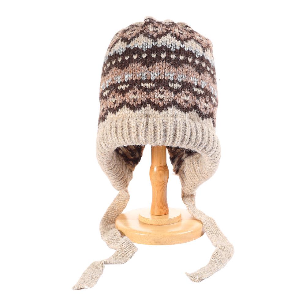 Женская зимняя шерстяная вязаная шапка Fair Isle с защитой ушей, 2025 год.