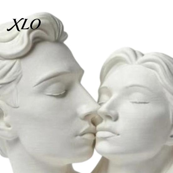 Modern Romantic Statue 3D Printed Couple Hugging Kissing Statue, Minimalist Art Sculpture Bedroom Decorative Accents for Desk Shelf, Home Decor