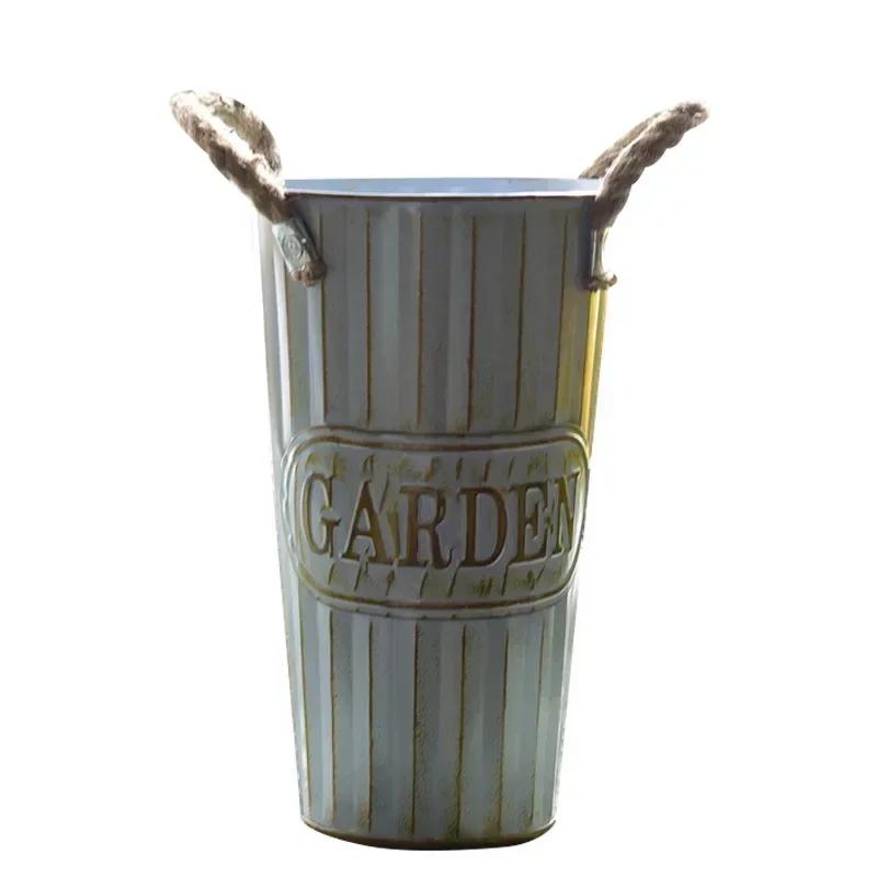1 pièce Seau d'arrangement floral en tôle rétro Vase de salon Seau d'éveil Seau à fleurs à double poignée en corde de chanvre