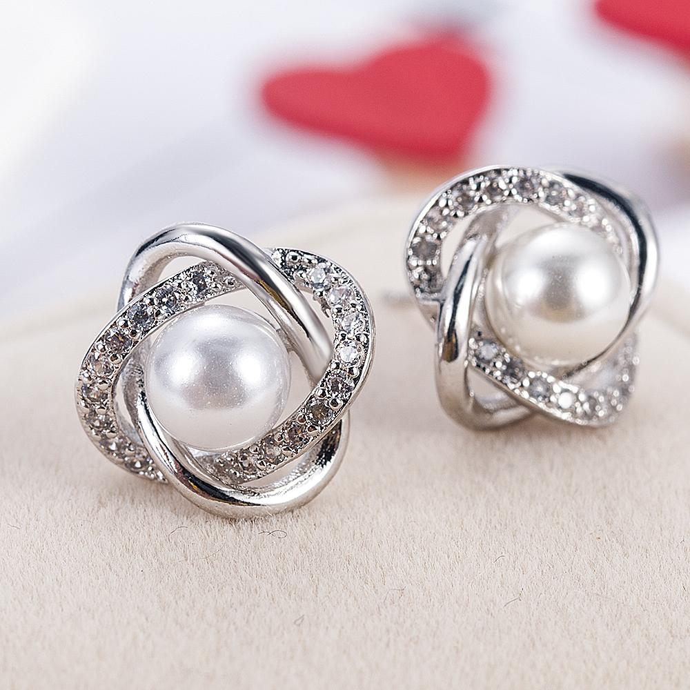 White Imitation Pearl Stud Earrings for Women Elegant Bridal Wedding Engagement Party Accessories Shiny CZ Luxury Jewelry
