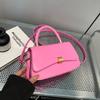 Women's Bag 2025 New Fashion Commuter Bag Versatile Shoulder Messenger Bag High-end Baguette Bag Niche Small Square Bag Women