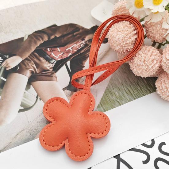 Lederblumen-Anhänger Kirschblüten-Schlüsselanhänger Baumwollgefüllt Niedlicher Blumiger Taschen-Anhänger Blumiger Hänge-Anhänger Tasche Auto-Zubehör