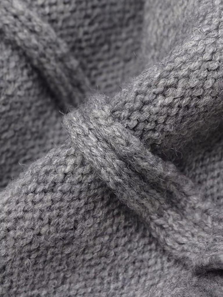 2024 Women's Winter Knitted Sweater - European & American Style, Round Neck with Bear Bow Brooch