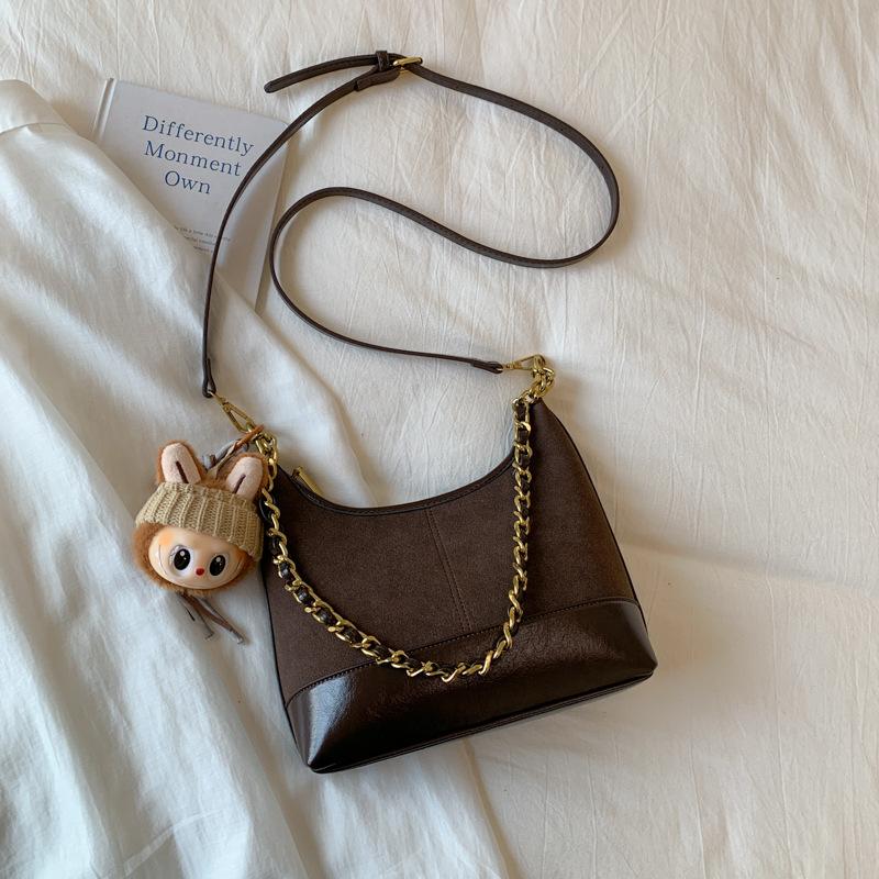 Autumn and Winter Large-capacity Bag Women's 2025 New Suede Retro Shoulder Underarm Bag Simple Casual Portable Bucket Bag