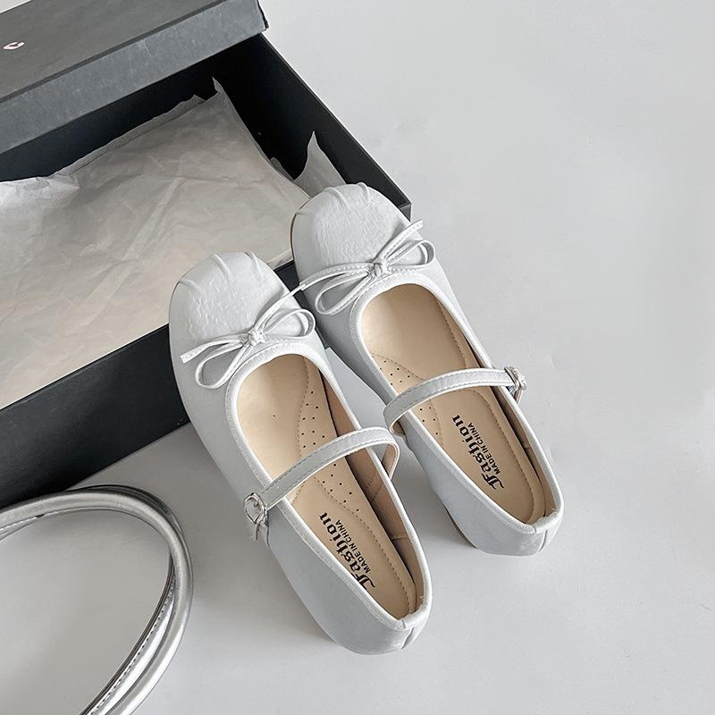 Inner height increase single shoes women's 2025 spring new Korean version grandma shoes elastic band word with bow Mary Jane shoes