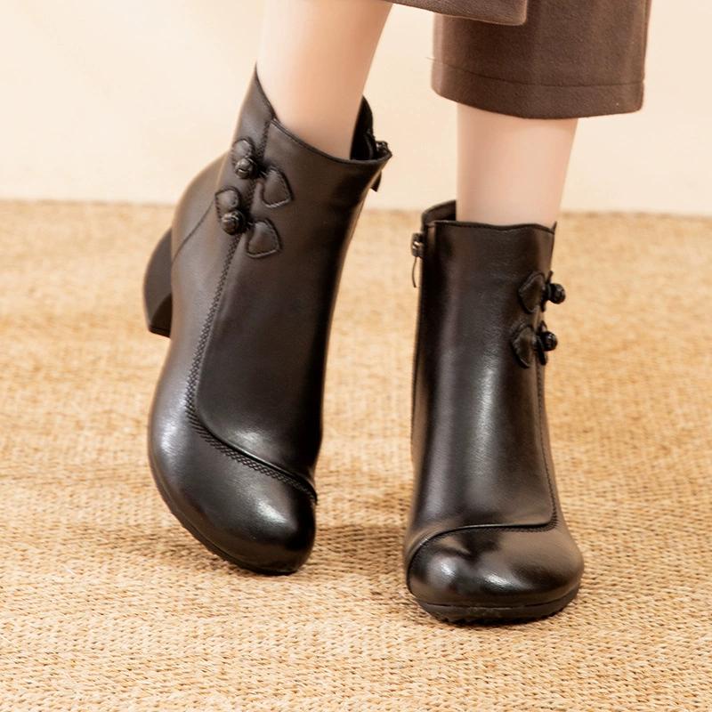 Genuine leather Spring and Autumn 2026 new mid heeled short boots retro round toe warm and comfortable women's shoes
