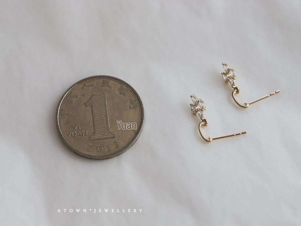 14k Gold-Plated Sterling Silver Diamond Rhombus Dangle Mini Earrings - Japanese Retro Court Style for Women.