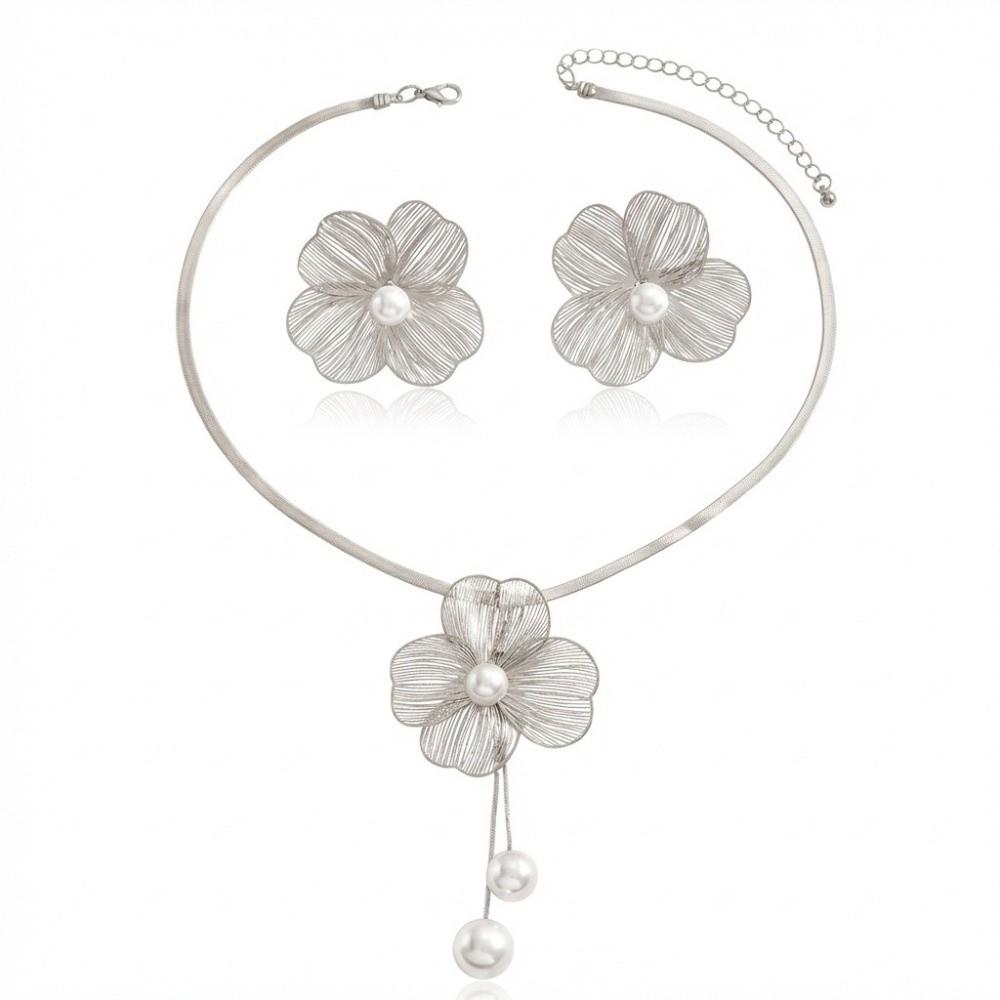 Imitation Pearl Pearl Jewelry Set Stereo Flower Flower Pendant Set  Women Jewelry