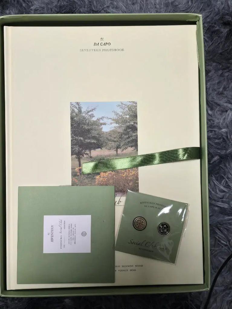 SEVENTEEN Social Club Photobook Used