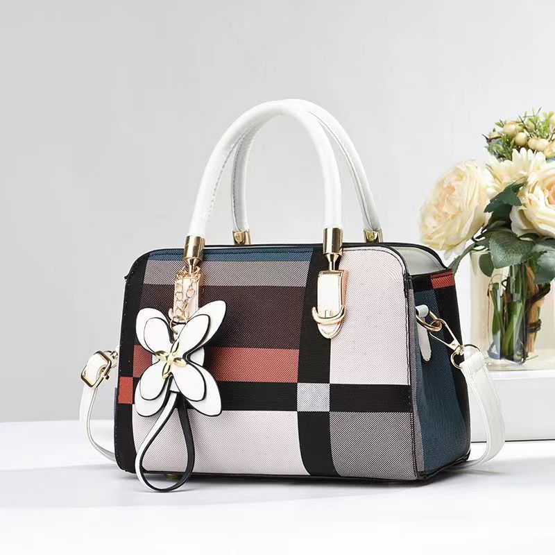 Popular women's bags bag quality color matching handbag large capacity shoulder bag simple atmospheric bags commuting