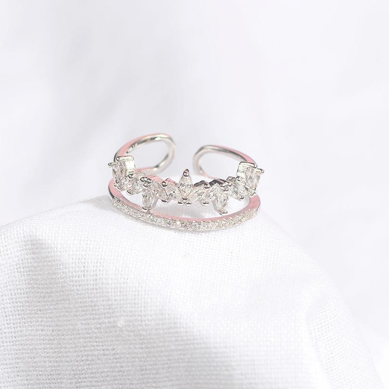 Temperament Simple Design Sense Niche Ring, Fashionable Personality High Sense Diamond Ring Women