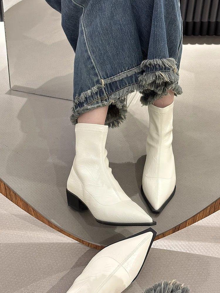 Dammode Franska Ankelstövlar med Tjock Klack 2025: Spetsig tå, Stretch, Mellanhög klack, Smickrande, Trendig design med kort skaft.