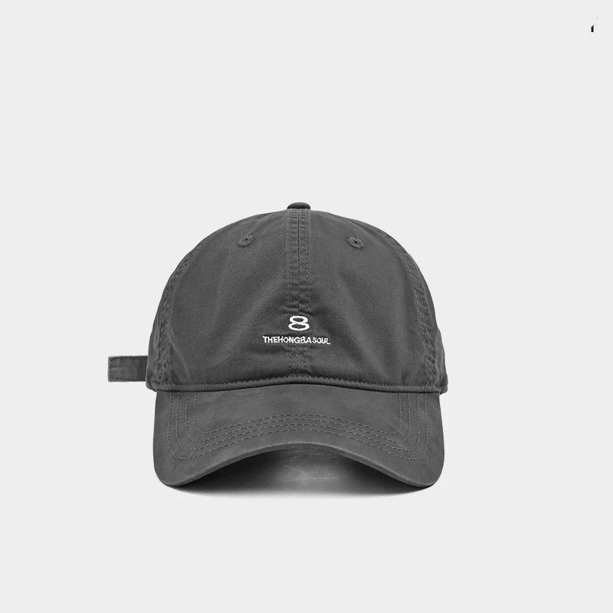 

Street Minimalist Embroidered Small Letter Washed Cotton Baseball Cap To Show Off The Face of A Young Couple on A Trip. Curved Brim Baseball Cap Adjustable