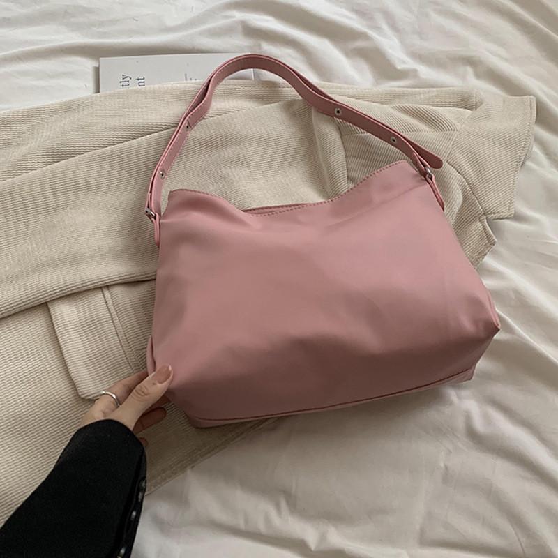 Fashionable Casual Commuter Tote Bag 2024 New Simple Stylish Shoulder Bag For Women