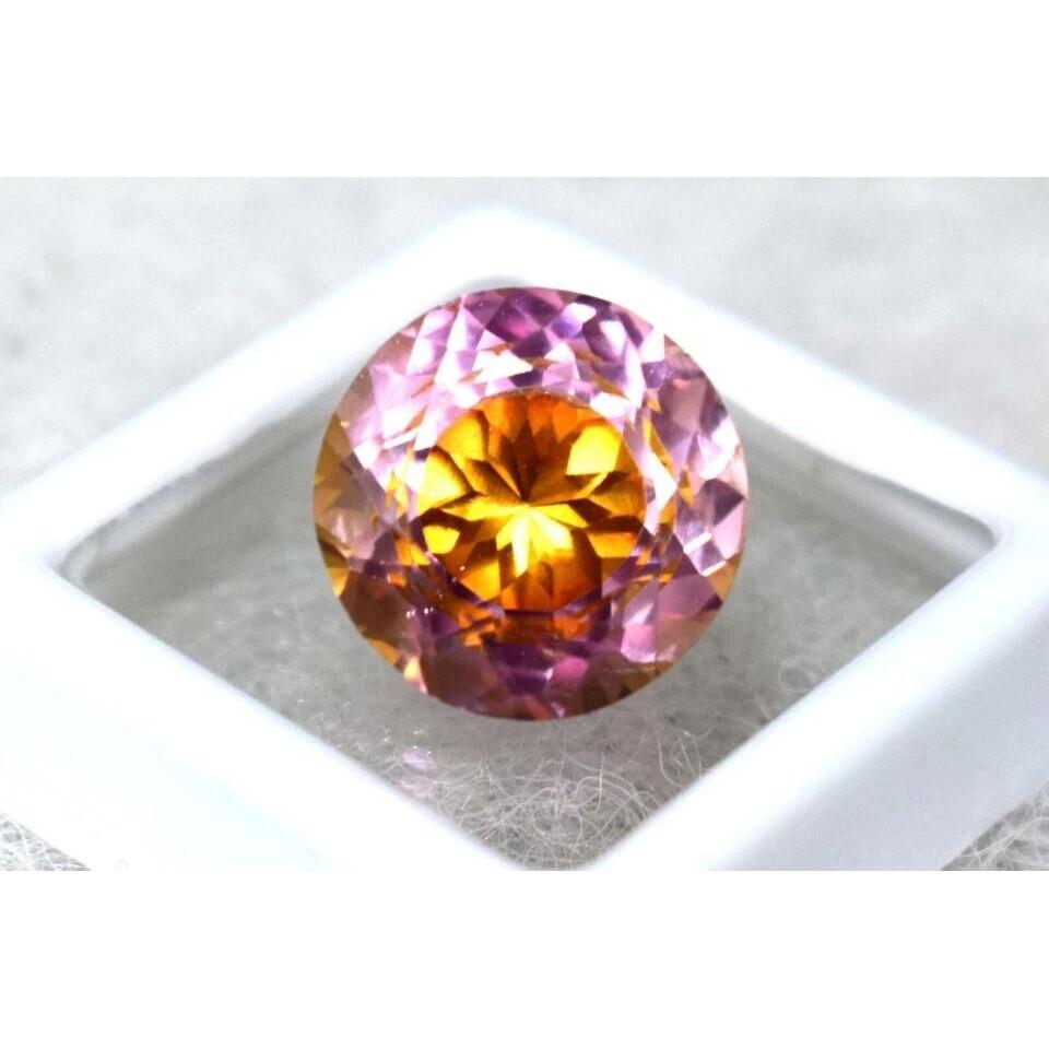Natural Awesome Sapphire (Pitambari) . Round 14-16 Ct Stunning Gemstone