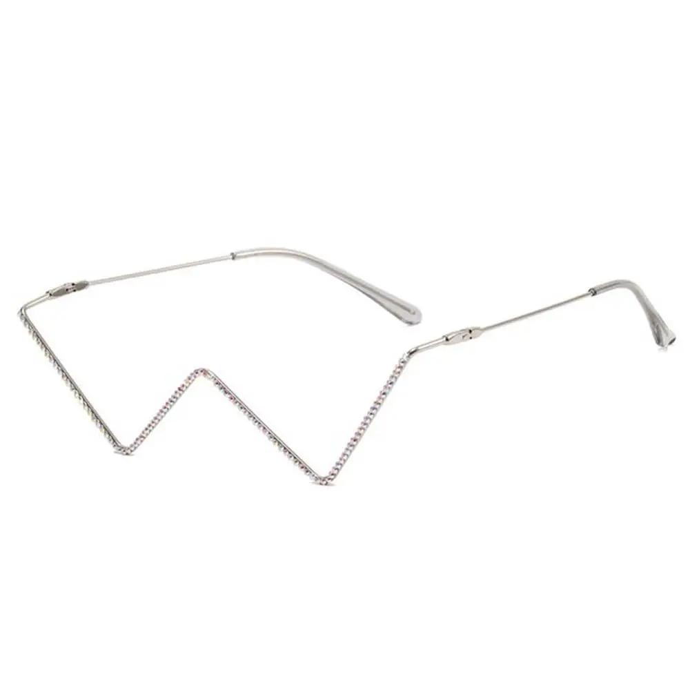 Gold Metal Triangle Glasses Frame for Women Fashionable Decorative Eyewear Stylish Female Spectacles