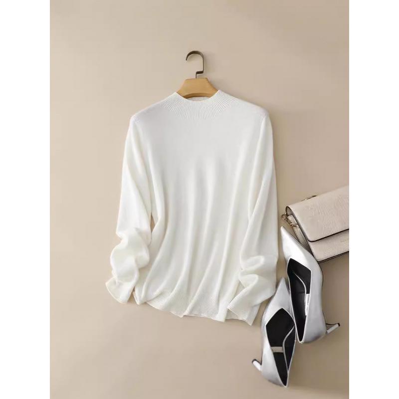 Baby Cashmere Seamless Slim Fit Half-High Neck Sweater