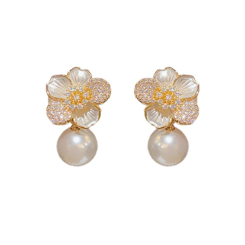 Light Luxury Niche Versatile Flower Earrings 1 pair