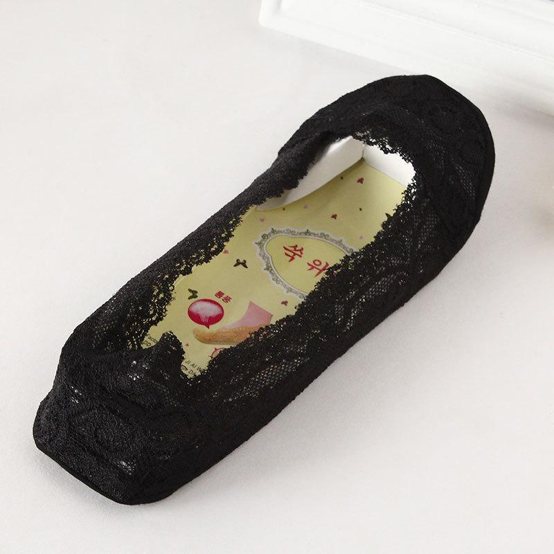 Women Spring and Summer Thin Solid Color Lace Silicone Foot Non Slip Shallow Mouth Invisible Socks