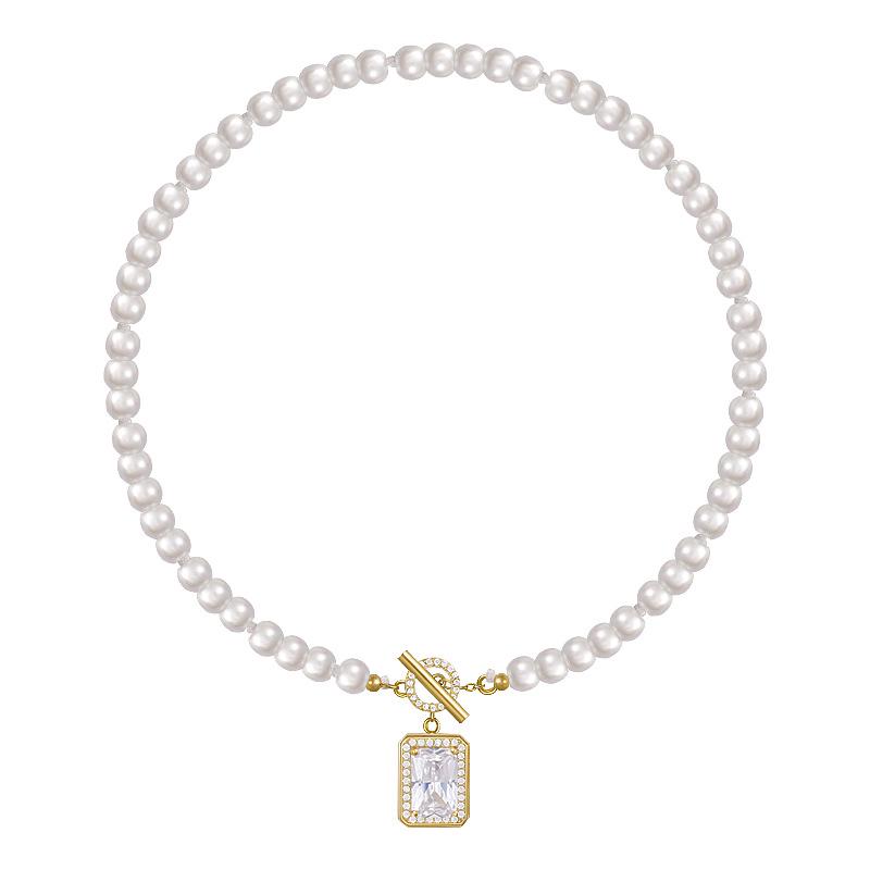 Halskette im koreanischen Stil mit Glasperlen und Zirkonia-Quadrat mit OT-Verschluss - Modische Damen-Schlüsselbeinkette