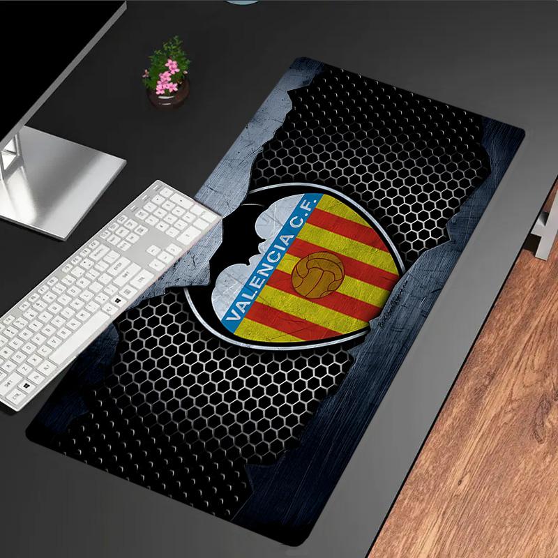 Valencia Crest Design Mouse Pad, Rubber Base, Mouse Pad for Gamers and Office Use, Gaming Desk , Easy To Clean Mat Christmas Fan Gifts