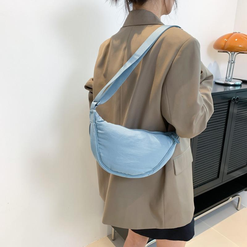 Korean Style Pleated Dumpling Bag: Lightweight Solid Color Shoulder & Crossbody Bag
