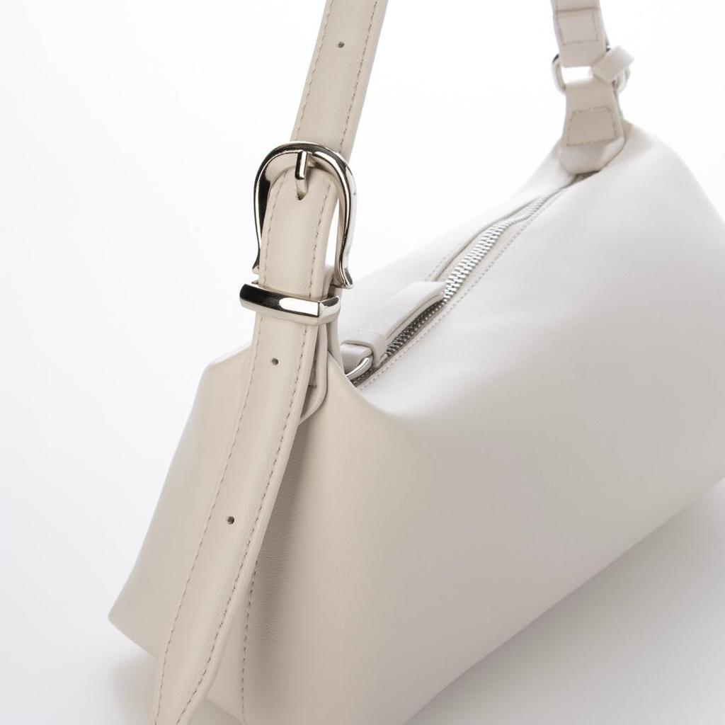 Twisted One-Handle Bag