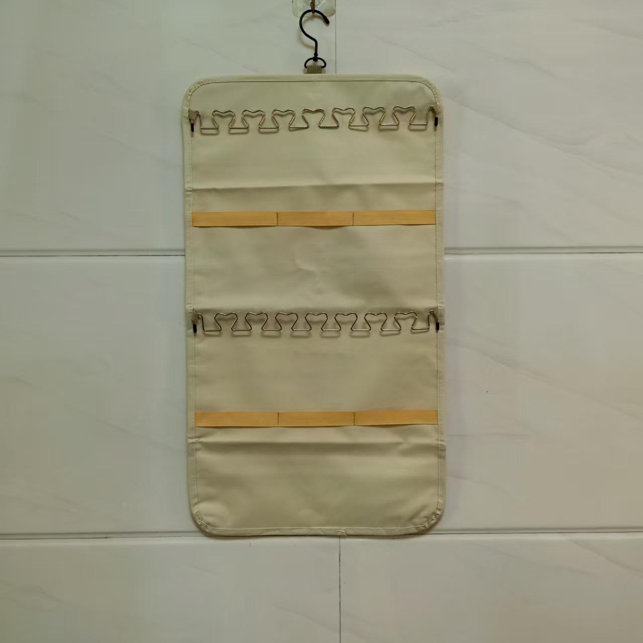 

Wall-Mounted Jewelry Storage Necklace Hanging Bag M 65*36 cm