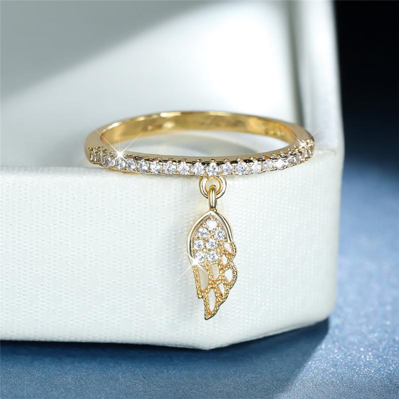 Cute Female Crystal Angel Wing Pendant Ring Trendy Gold CopperColor Engagement Ring Charm Zircon Stone Wedding Rings For Women