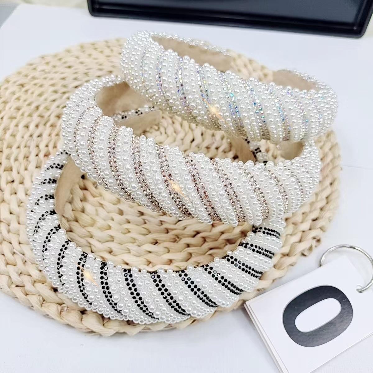 

Fashionable and Versatile Water Drill Headband Hair Accessory
