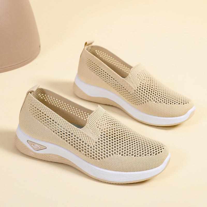 Old Beijing cloth shoes women's summer shallow mouth breathable one-pedal lazy shoes lightweight non-slip soft-soled mother casual sports shoes